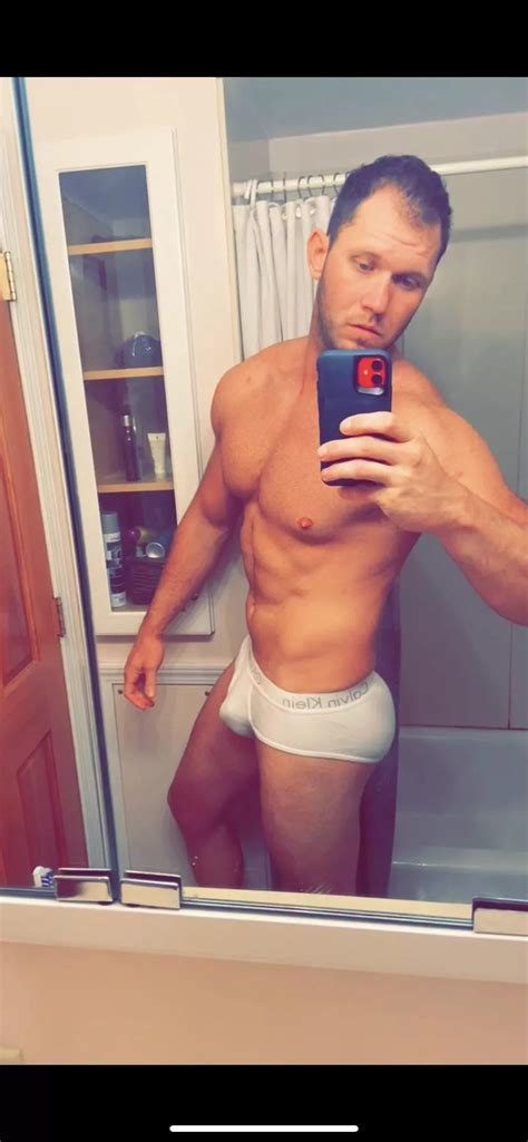 Barrel Abs Popping And Tighty Whities Post Workout Nudes Broslikeus