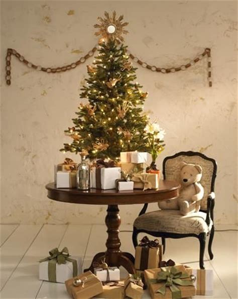 See more ideas about christmas tree, christmas, christmas decorations. 110 best Elegant Tabletop Christmas Trees images on ...