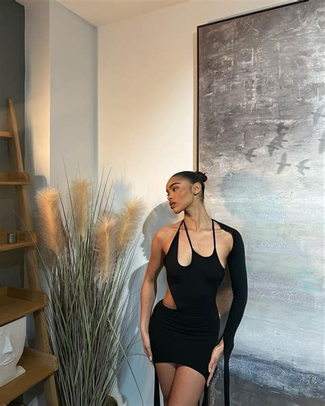 Jade RÉgent On Instagram Zoom In ♠️ In 2022 Fashion Inspo Fashion