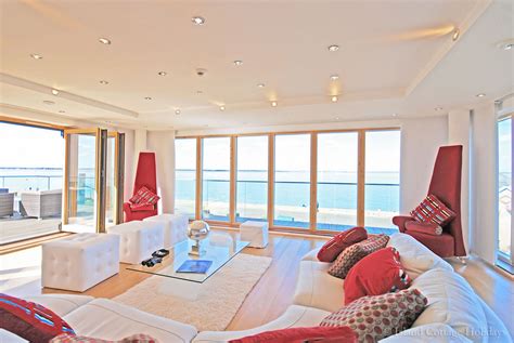 Modern Seaside Cottage On Isle Of Wight Idesignarch Interior Design