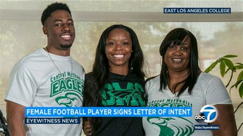 East Los Angeles College Player Becomes 1st Female Skill Position