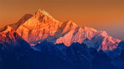 Hours may change under current circumstances Sunrise on Mount Kanchenjugha, Himalayan mountain range ...