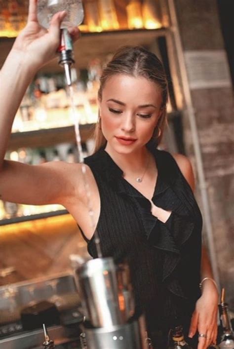 Bartender Sexy Hot European Girls Top Skilled Flair Bottle Tricks S