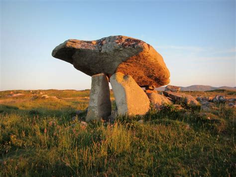 Kilclooney Dolmen Kilclooney Co Donegal C3500 Bc County Donegal