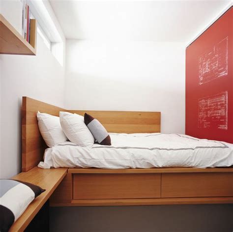 creative  corner beds        floor space