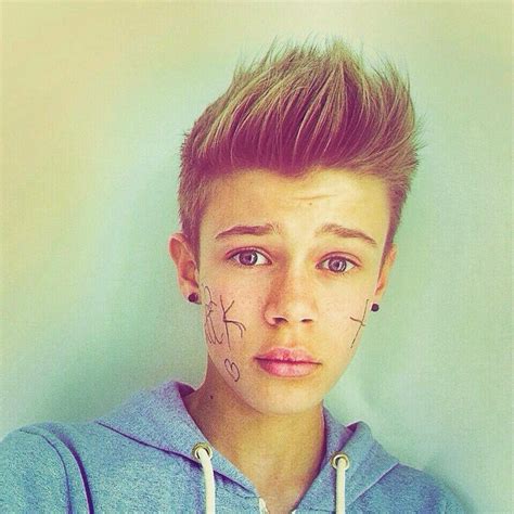 Numéro siren, chiffre d'affaires, résultat net, effectifs. Benjamin Lasnier | Young cute boys, Cute boys, Cute ...