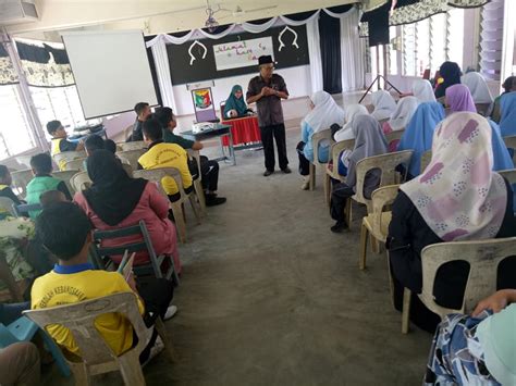 Kuala lumpur, may 21 — a complaint has reportedly been lodged with the negri sembilan bar committee following the alleged special treatment we believe that this act, which has been made public will bring a negative view not only to the bar, but to the courts as well, it was further stated in. Dialog Prestasi 2/2018 ~ SEKOLAH KEBANGSAAN DATUK ABDULLAH ...