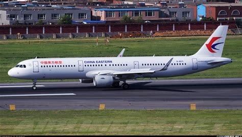 Airbus A321 211 China Eastern Airlines Aviation Photo 3966929