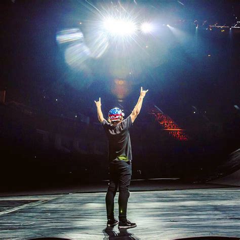Backflip to one foot weekly challenge. Watch the World's First 360 Double Backflip Tailwhip on ...