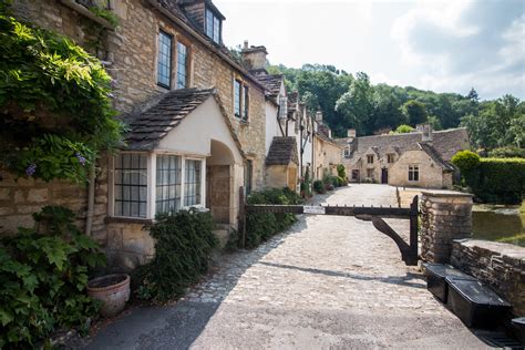 Castle Combe A Picture Perfect Cotswolds Village The Project Lifestyle