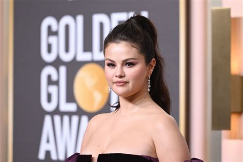 Selena Gomez Opened Up About Gaining Weight From Her Lupus Medication