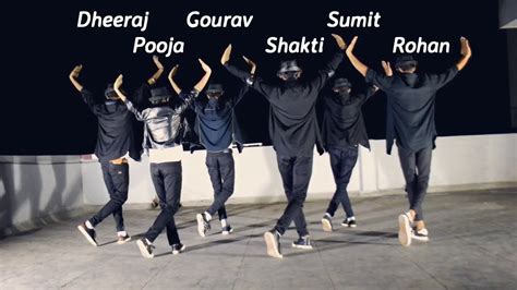 Main Hoon | Munna Michael | Dance | Akshay dance company ... Earth song, written and composed by michael jackson, focuses on environmental awareness and was released as a single from history: