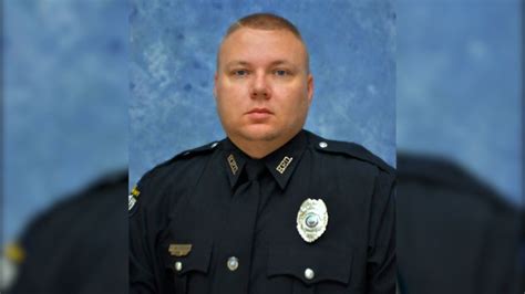 Kentucky Off Duty Officer Shot And Killed By Police Impersonator