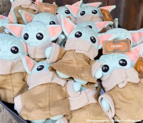 Omg A New Adorable Baby Yoda Plush Has Made His Debut In Disney World