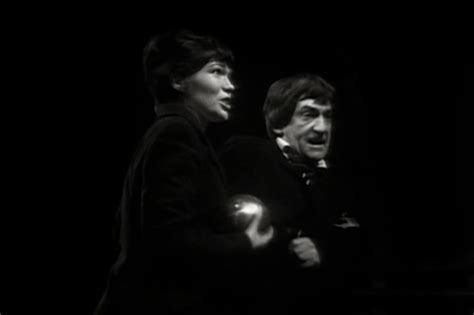 The Gallifreyan Gazette Doctor Who The Web Of Fear Review