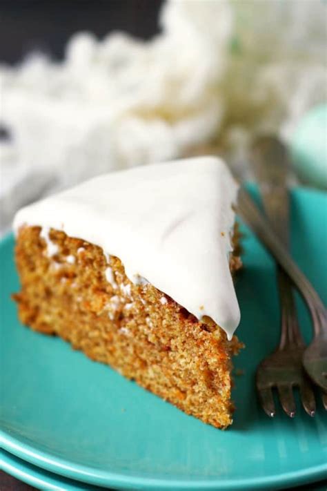 Gluten Free Vegan Carrot Cake With Cream Cheese Frosting The Pretty Bee
