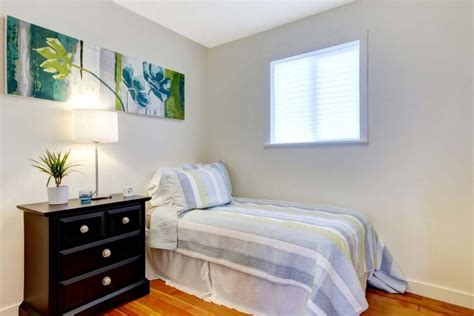 Decorating A Small Bedroom Seven Simple Tips For You