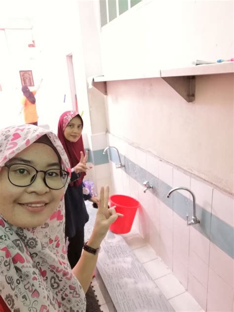 Kabinet gotong royong adalah kabinet pemerintahan indonesia pimpinan presiden megawati sukarnoputri dan wakil presiden hamzah haz. Program Gotong-Royong Perdana Sekolah Komputeran 2019 ...