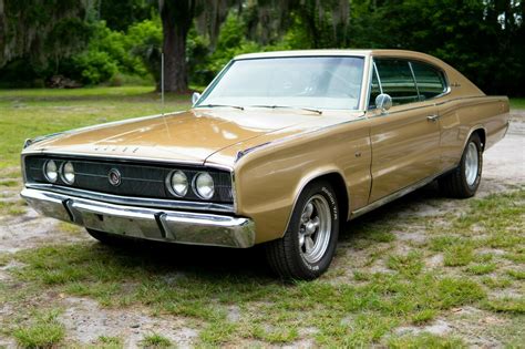 1967 Dodge Charger Is A Gold On Gold Gem Needs A New Home Autoevolution
