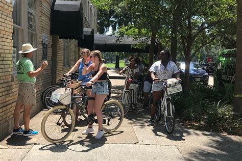 Savannah's Historical Bike Tour and All Day Bike Rental  
