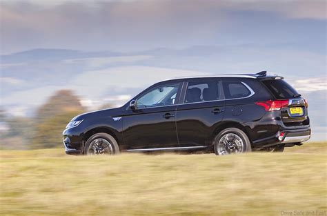 The 2019 mitsubishi outlander is a solid option outside of the usual crossover suv choices but is often forgotten for a reason. Mitsubishi Outlander PHEV was supposed to come to Malaysia ...