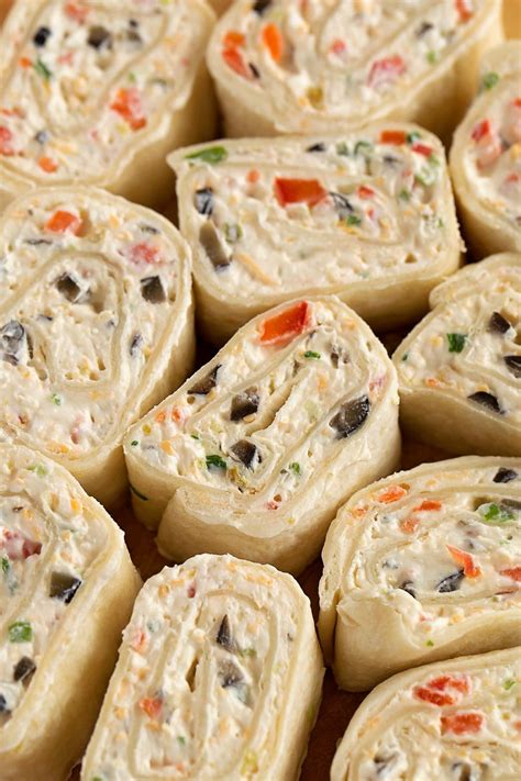 Spread 1/5 of the cream cheese mixture onto each tortilla in a 1/4 inch layer. Veggie Tortilla Roll Ups | Recipe | Tortilla rolls, Cream ...