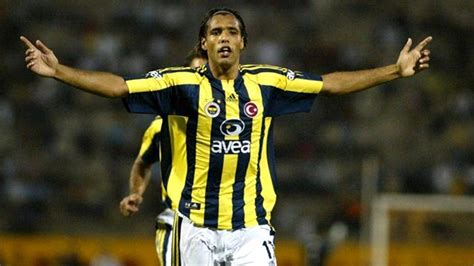 Petrus ferdinandus johannes pierre van hooijdonk 1 (dutch pronunciation: Pierre van Hooijdonk: Feyenoord, Fenerbahçe Maçında Bir ...