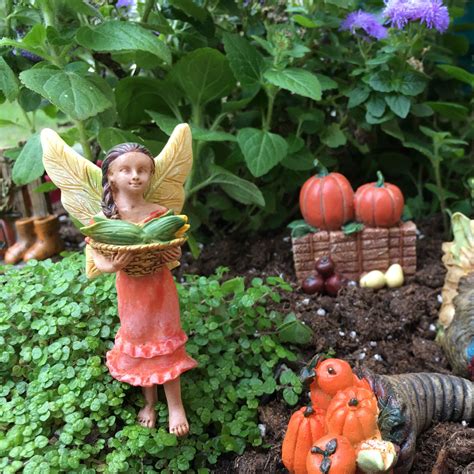 Alpine corporation is one of america's leading designers, importers, and distributors of superior quality home and garden decor products. Tiny Harvest: A Thanksgiving Fairy Garden - Gnome Decor