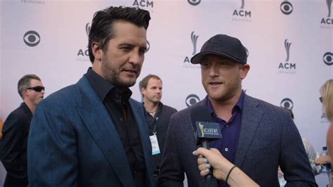Acm Honors 2016 Luke Bryan And Cole Swindell On The Red Carpet Youtube