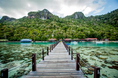 Travelling Around Borneo Adventures In Sabah Travelearth