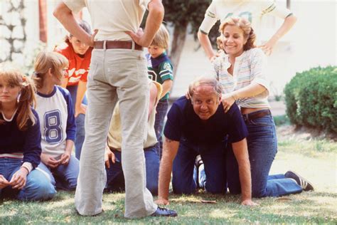 Dick Van Patten Harried Father On ‘eight Is Enough Dies At 86 The