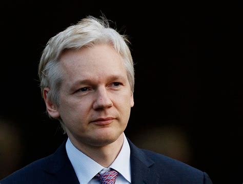 Präsident Mit Imageproblemen Assange Ist Nützlich Für Ecuador N Tvde
