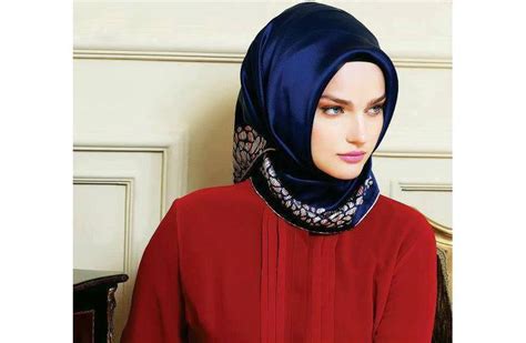 It is basically a traditional square cotton scarf which they put on their heads and then grip it with strong hosepipe or ring of cooker like stuff egyptians wear colourful clothes more than anything really. Hijab Makeup Ideas - Pretty and Awesome