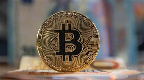 Bitcoin is a new currency that was created in 2009 by an unknown person using the alias satoshi nakamoto. Capitalización en Bitcoin y DeFi crece, y Mineros con ...