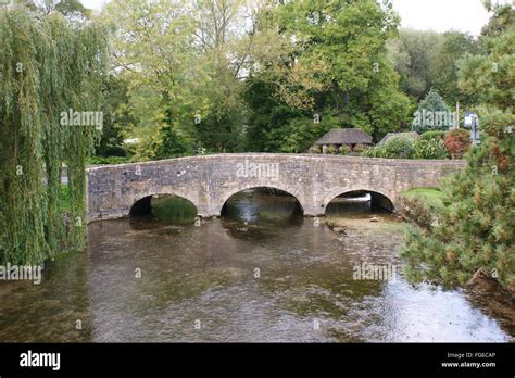 Bridge Three Arches Hi Res Stock Photography And Images Alamy