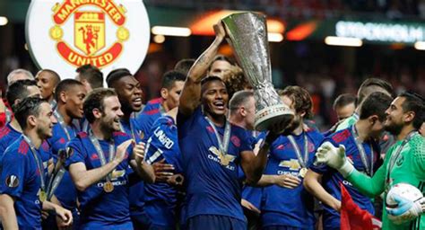 Fifa 20 antonio valencia 91 rated libertadores special in game stats, player review and comments on futwiz. Fútbol Mundial FIFA 'Orgullo Ecuatoriano', Antonio ...