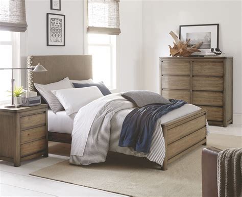 Big Sky By Wendy Bellissimo Weathered Oak Youth Upholstered Bedroom Set