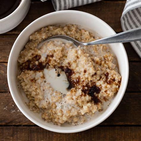 Healthy oatmeal with oats, vanilla, and naturally sweetened with pure maple syrup and toppings of choice is an easy recipe made in 1 pot on the stovetop how to make healthy oatmeal. High Cholesterol Diet Guidelines - EatingWell