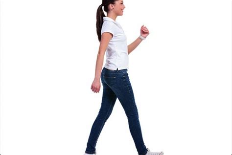 Gambar Orang Sedang Berjalan : Gambar Orang Sedang Berjalan Sendiri