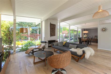 Art deco is also a certain set of rules that define it. Italian kitchen and mid century modern home - Midcentury ...