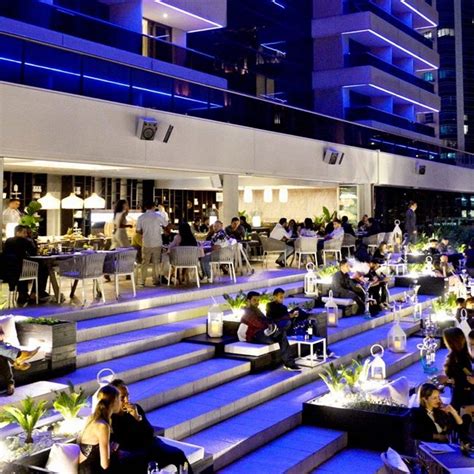 The iconic restaurant, lounge and bar boasts a fresh urban revamp with breathtaking. The Best Bars in Dubai - SWAGGER Magazine