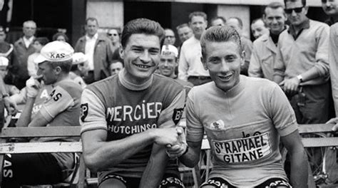 Anquetil and poulidor are in a group of four riders leading the stage. CapoVelo.com | Raymond Poulidor