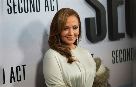 leah remini had no idea her dad died ‘we were not able to say goodbye
