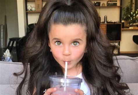 Take into consideration shape of the face eyes and growth of hair when you choose the hairstyle for hairstyles for 5 year old little girls. This 5-Year-Old Israeli Girl Has the Most Gorgeous Hair on ...