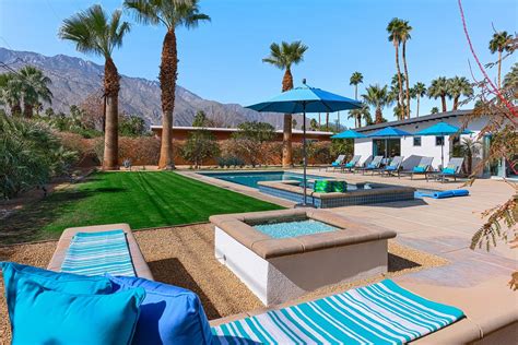 Iconic Palm Springs Poolside - Palm Springs Vacation Rental - Poolside