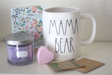 Mom Gift Box Set New Mom Care Package Gift Box for mom from | Mom gifts 