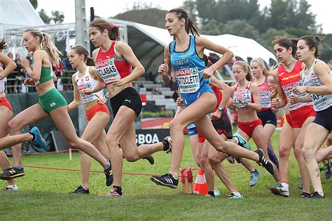 Bel debutto stagionale per nadia battocletti (fiamme azzurre) che oggi, al palaindoor di padova 3000: FIDAL - Federazione Italiana Di Atletica Leggera