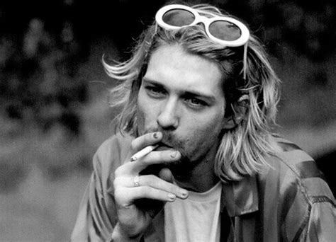 In 1993, photographer jesse frohman captured nirvana frontman kurt cobain in a series of portraits where the iconic rocker is wearing a pair of white, round the particular pair worn by cobain in the shoot were by christian roth , and were eventually discontinued. A Refinaria: Mr Cobain Style