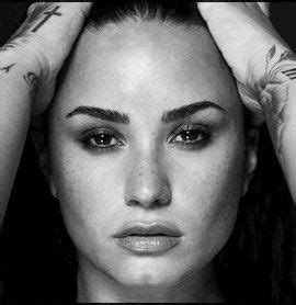 Freckled Beauties Demi Lovato Lbuns Demi Lovato Capas De Lbuns