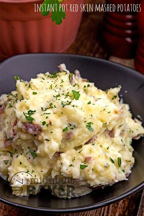 Tom had meat loaf and mashed potatoes for dinner. Instant Pot Red Skinned Mashed Potatoes - The Midnight Baker